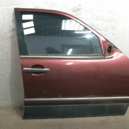Porte avant droit MERCEDES CLASSE E 210 Photo n°1