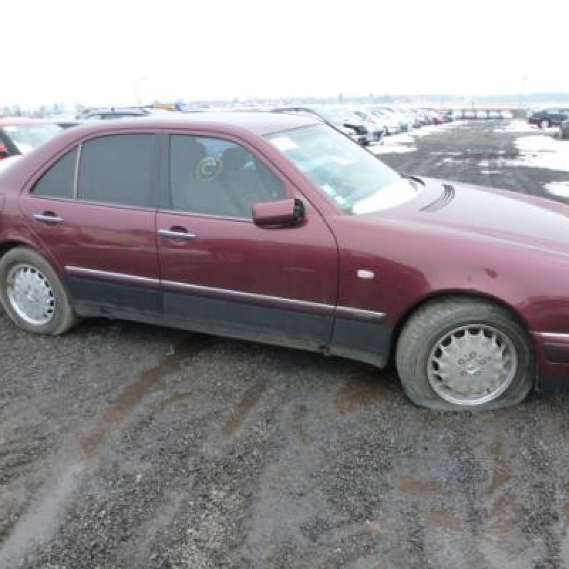Porte avant droit MERCEDES CLASSE E 210 Photo n°6