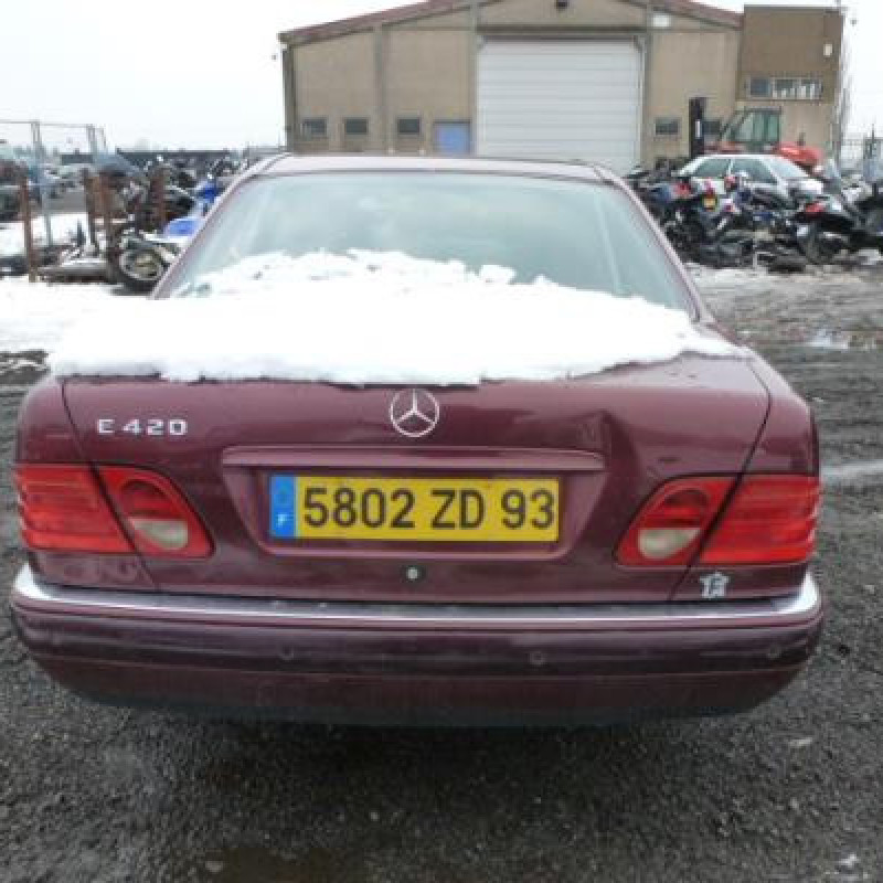 Porte avant droit MERCEDES CLASSE E 210 Photo n°7