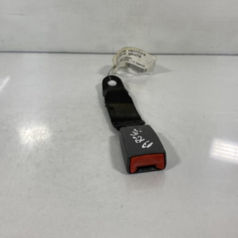 Attache ceinture arriere gauche FIAT PALIO Photo n°1
