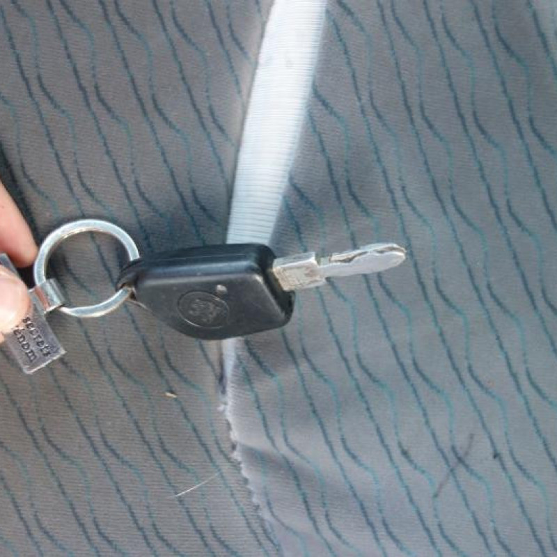 Ceinture arriere gauche PEUGEOT 406 Photo n°10