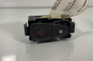 Bouton de warning DACIA SANDERO 2 Photo n°1