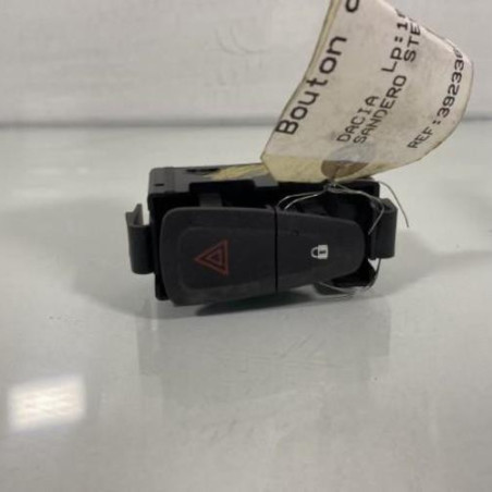 Bouton de warning DACIA SANDERO 2 Photo n°1