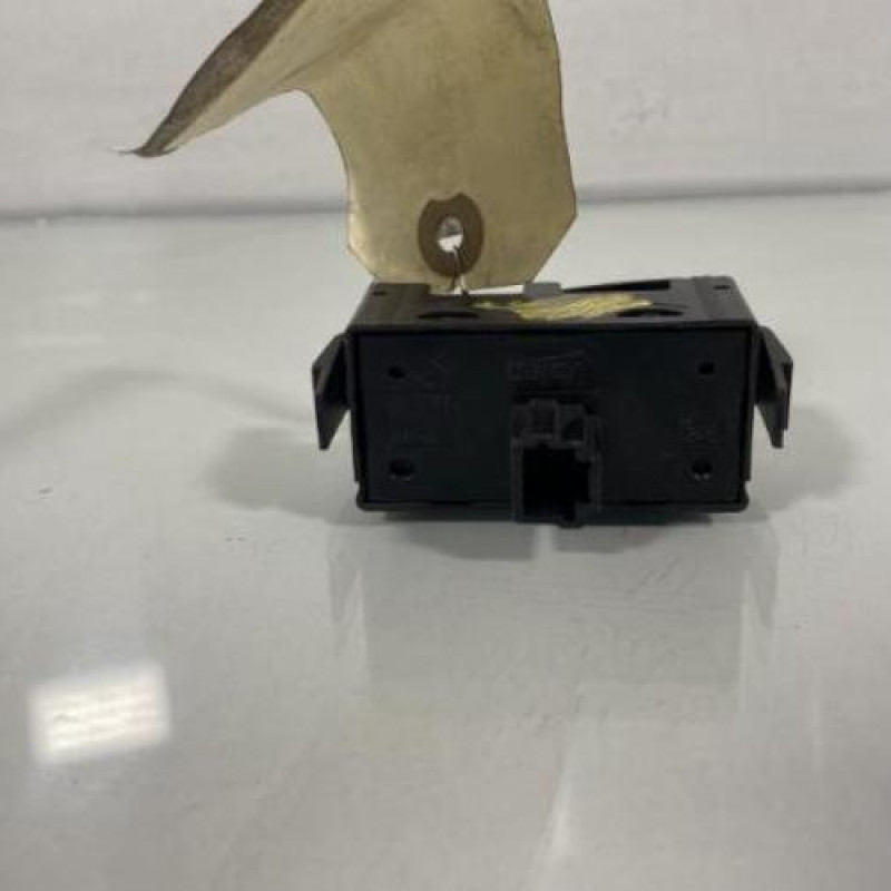 Bouton de warning DACIA SANDERO 2 Photo n°3