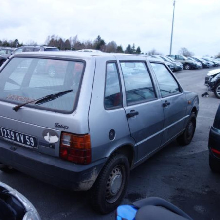Vitre avant droit FIAT UNO