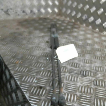 Verin de coffre FIAT CROMA 2 Photo n°1