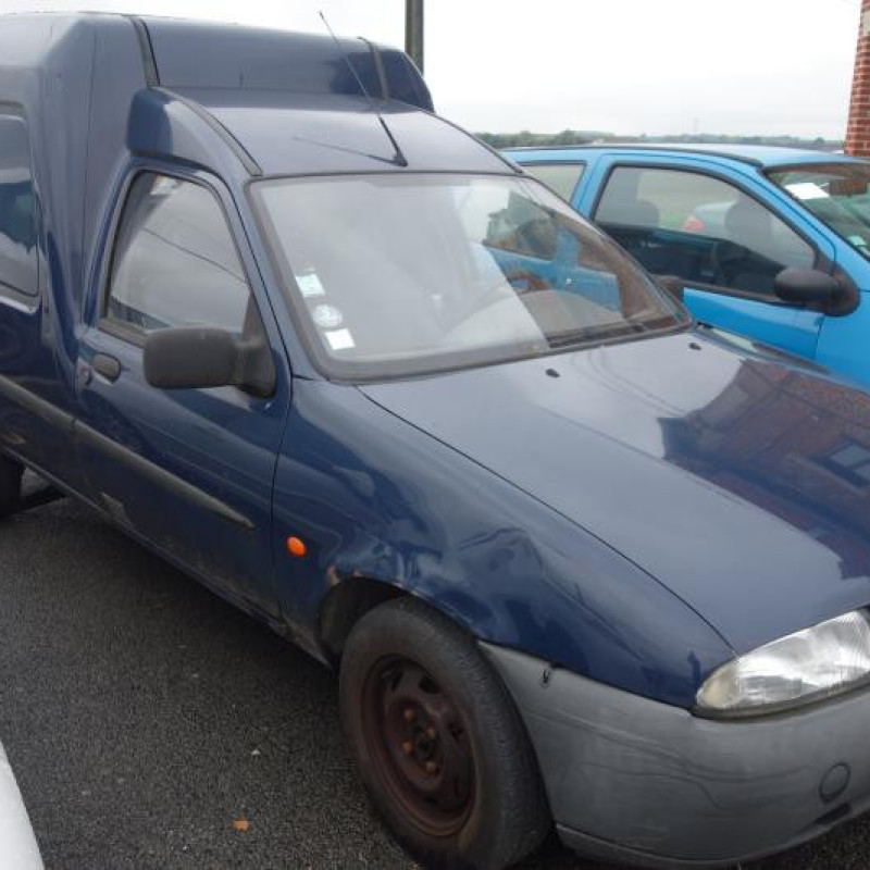 Crosse arriere droit FORD COURRIER 4 Photo n°3