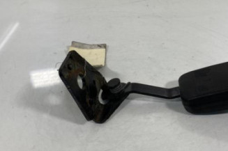 Attache ceinture arriere gauche PEUGEOT 307