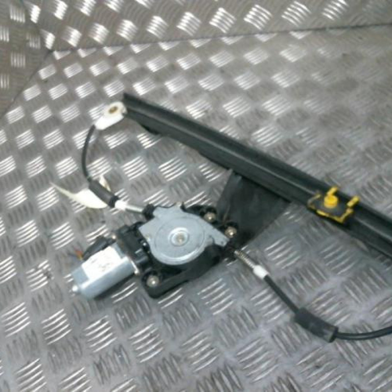 Leve vitre electrique avant droit FIAT DOBLO 1 Photo n°1
