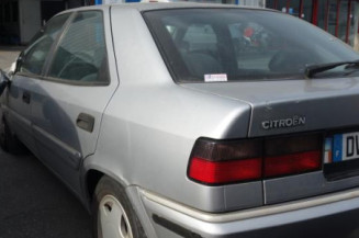 Attache ceinture arriere droit CITROEN XANTIA