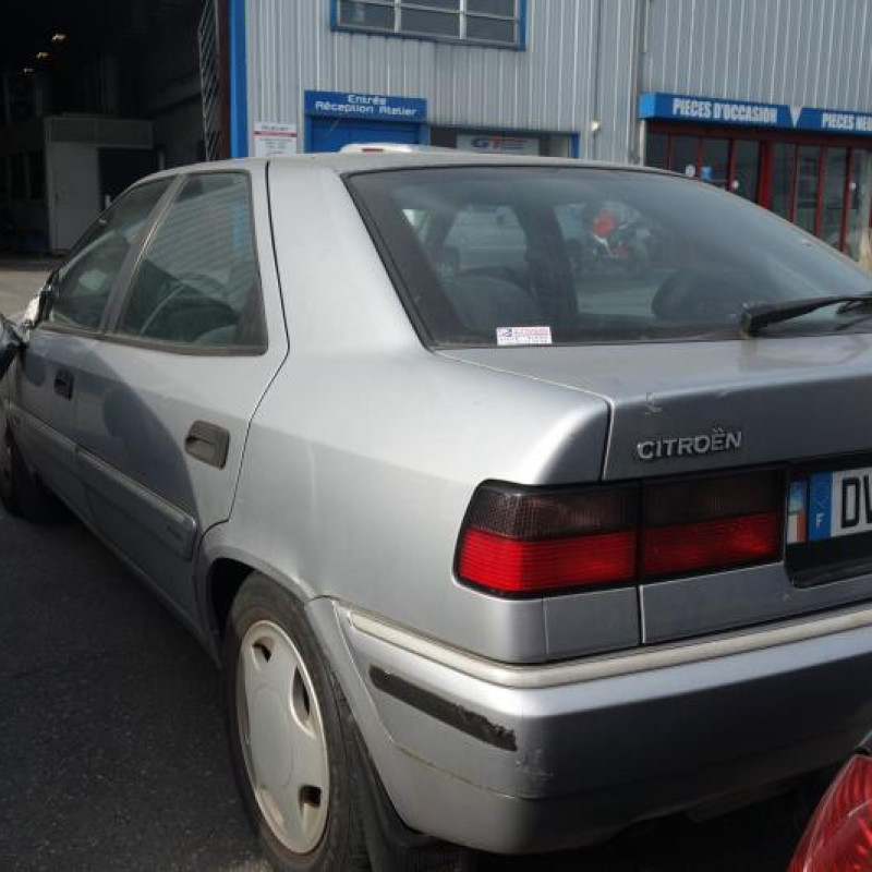 Attache ceinture arriere droit CITROEN XANTIA Photo n°7