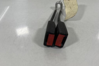 Attache ceinture arriere droit VOLKSWAGEN POLO 3 Photo n°1