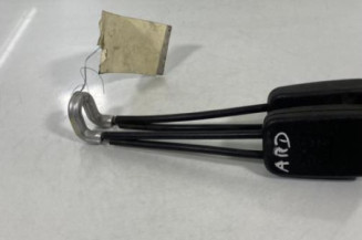 Attache ceinture arriere droit VOLKSWAGEN POLO 3