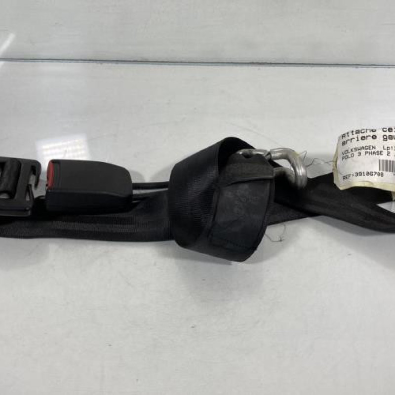 Attache ceinture arriere gauche VOLKSWAGEN POLO 3 Photo n°1
