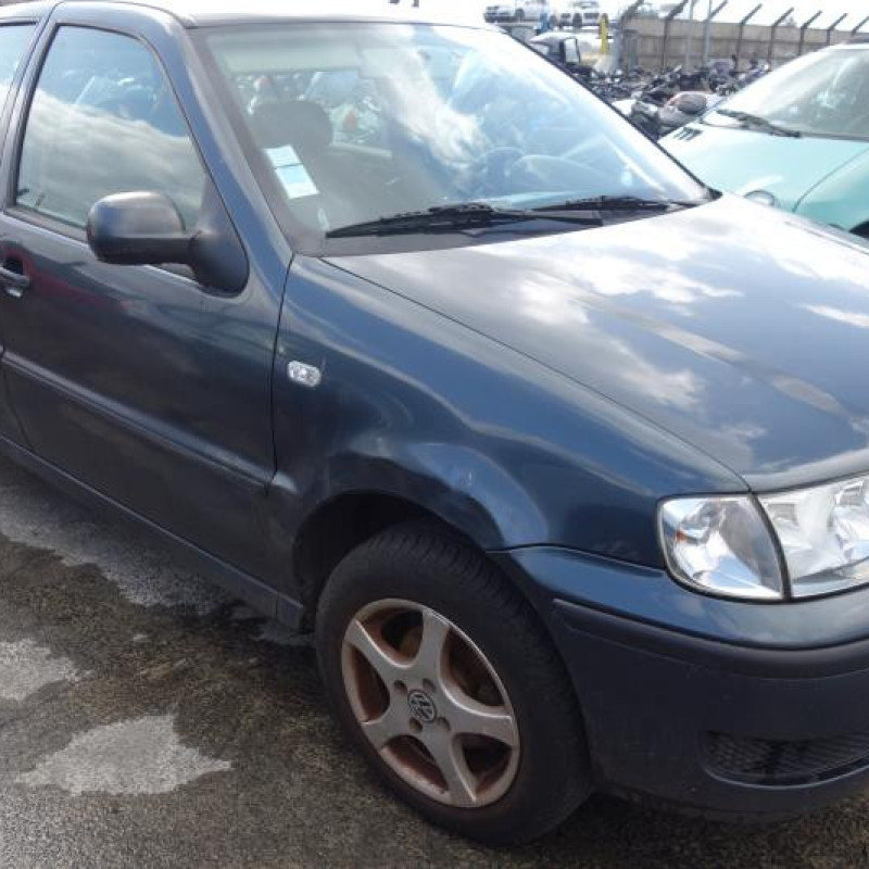 Ceinture arriere gauche VOLKSWAGEN POLO 3 Photo n°5