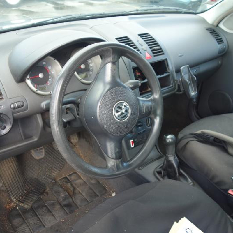 Ceinture arriere gauche VOLKSWAGEN POLO 3 Photo n°9