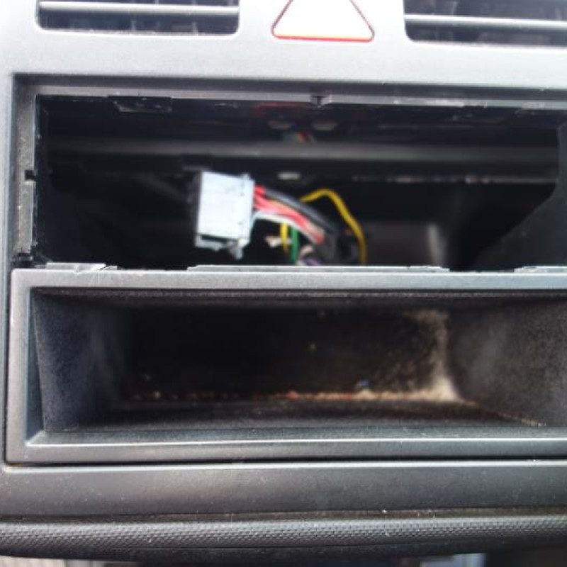 Ceinture arriere gauche VOLKSWAGEN POLO 3 Photo n°11