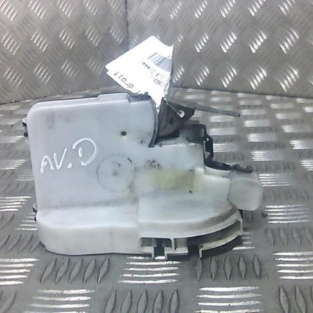 Serrure avant droit VOLKSWAGEN POLO 3