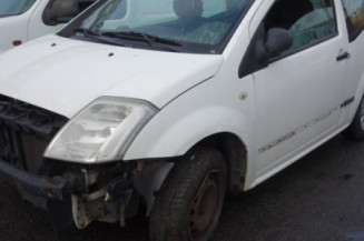 Attache ceinture arriere gauche CITROEN C2