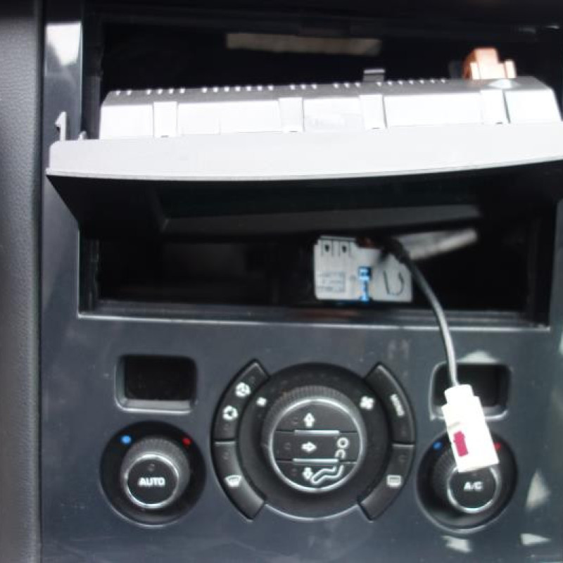 Ceinture arriere gauche PEUGEOT 3008 1 Photo n°10