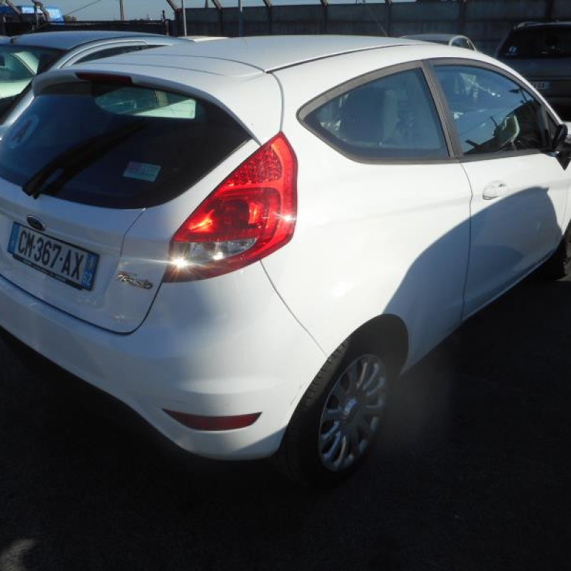Verin de coffre FORD FIESTA 6 Photo n°4