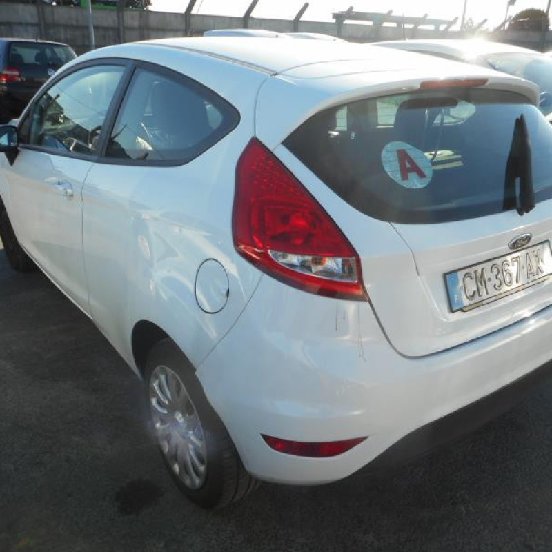 Verin de coffre FORD FIESTA 6 Photo n°5