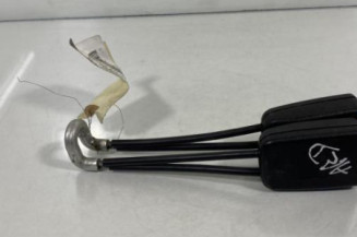 Attache ceinture arriere droit VOLKSWAGEN POLO 3