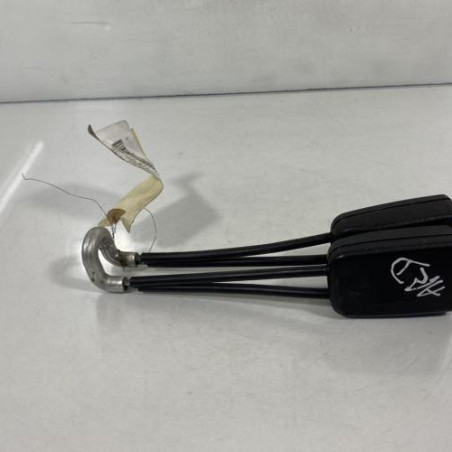 Attache ceinture arriere droit VOLKSWAGEN POLO 3