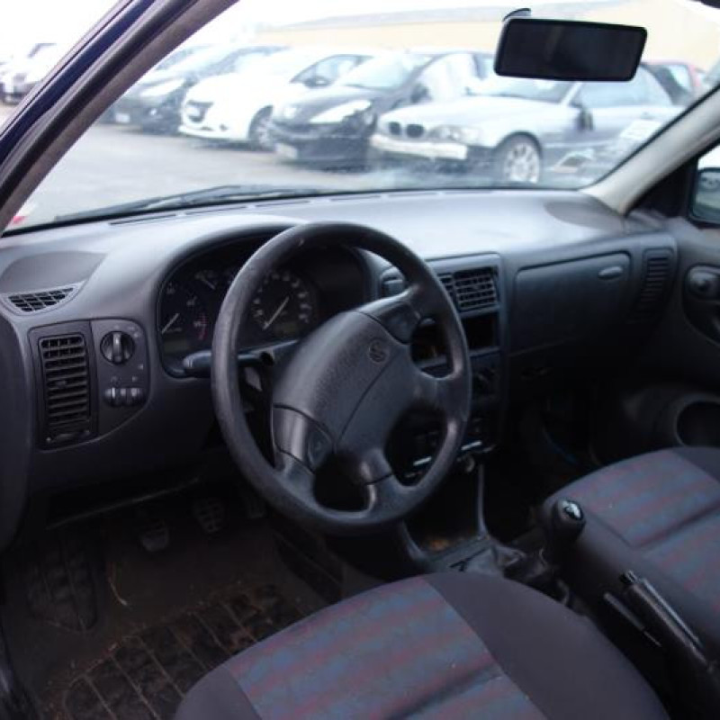 Ceinture arriere gauche VOLKSWAGEN POLO 3 Photo n°8