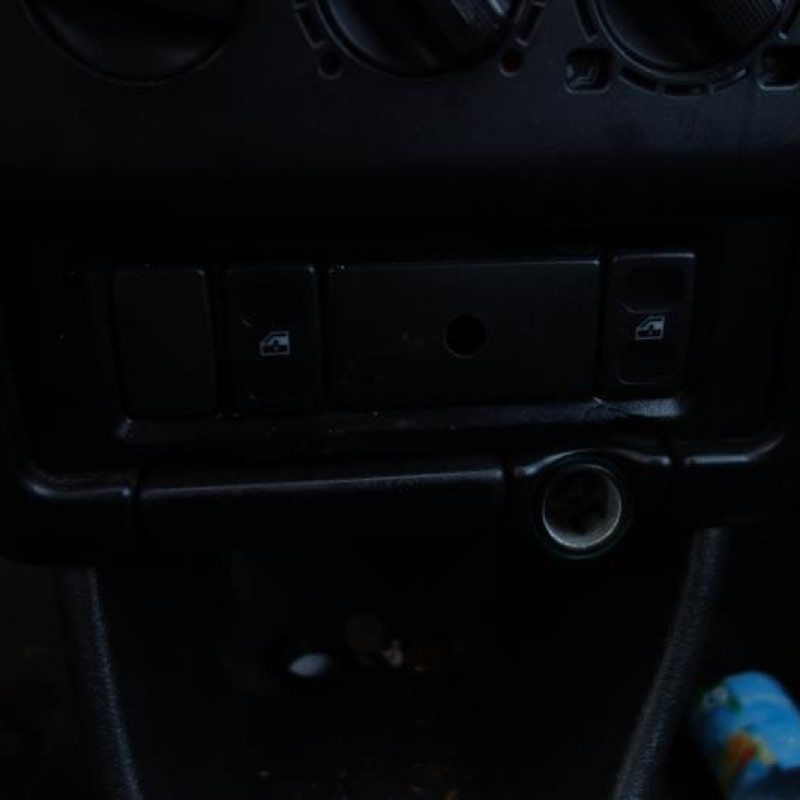 Ceinture arriere gauche VOLKSWAGEN POLO 3 Photo n°9