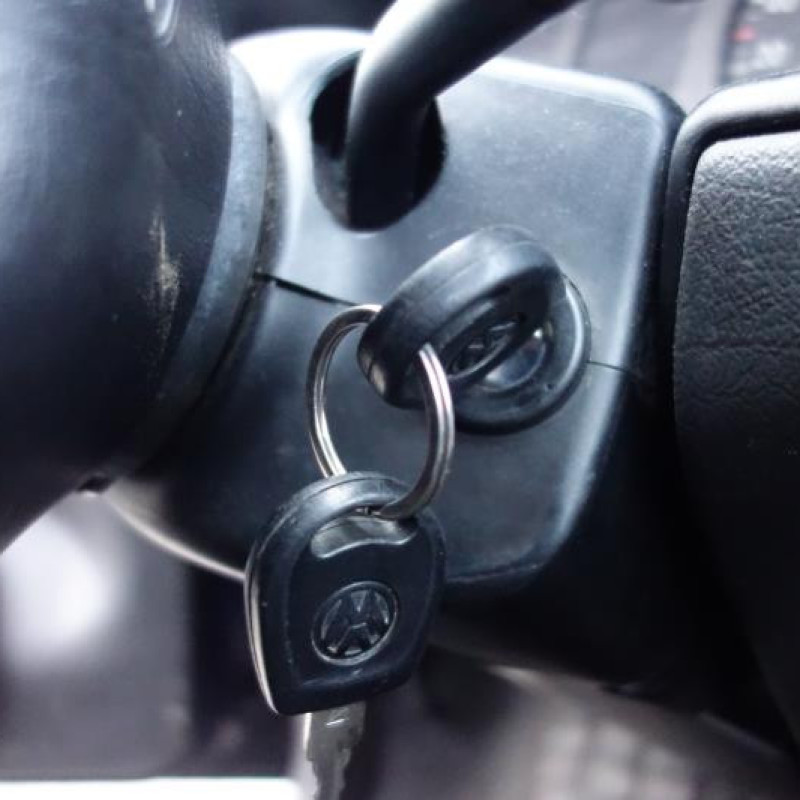 Ceinture arriere gauche VOLKSWAGEN POLO 3 Photo n°12