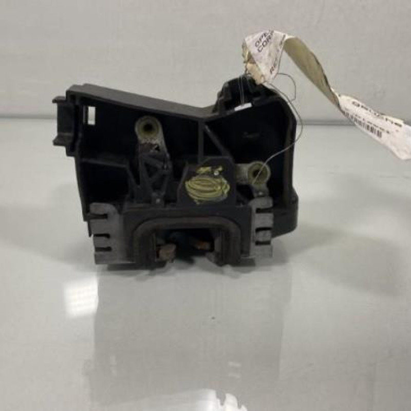Serrure avant gauche OPEL CORSA C Photo n°3