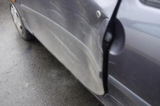 Ceinture arriere gauche RENAULT TWINGO 1