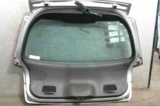 Malle/Hayon arriere FIAT CROMA 2
