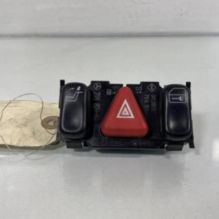 Bouton de warning MERCEDES CLASSE C 202 Photo n°1