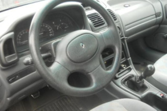 Vase de lave glace RENAULT LAGUNA 1