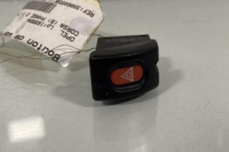 Bouton de warning OPEL CORSA B Photo n°1