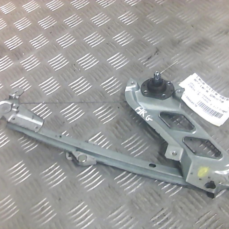 Leve vitre mecanique arriere gauche OPEL CORSA B Photo n°1
