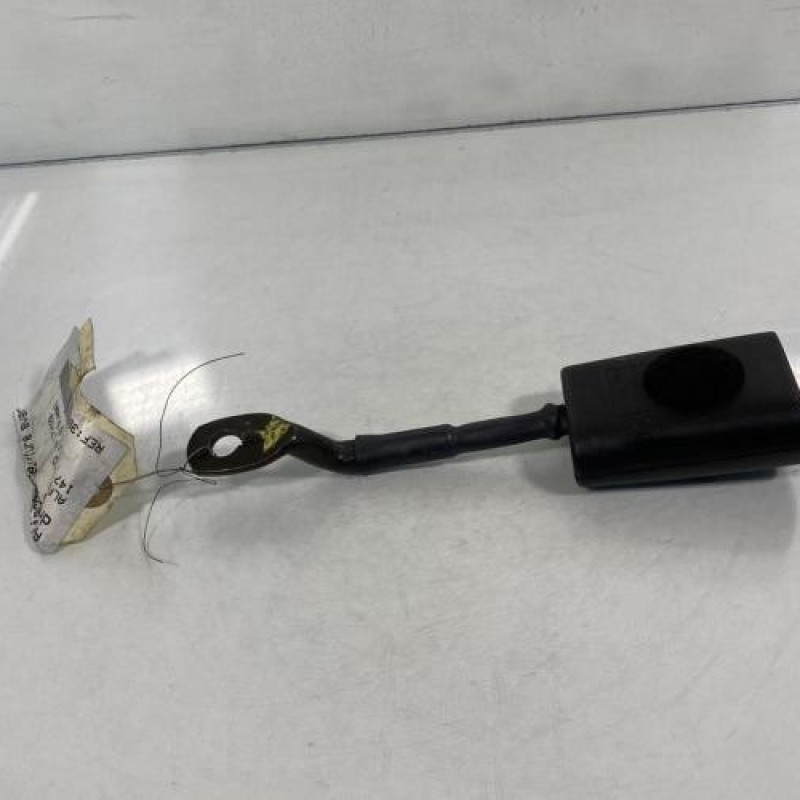 Attache ceinture avant droit ALFA ROMEO 147 Photo n°3