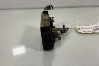 Serrure avant droit PEUGEOT 106