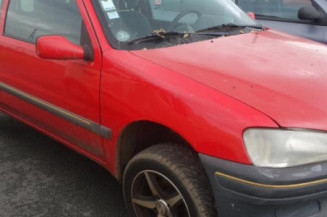 Serrure avant droit PEUGEOT 106