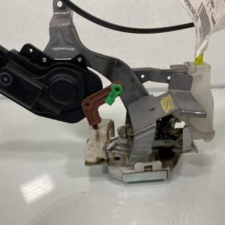 Serrure arriere gauche TOYOTA AYGO 1