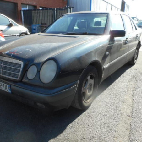 Vitre arriere gauche MERCEDES CLASSE E