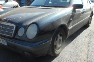 Avertisseur/Klaxon MERCEDES CLASSE E