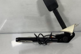 Pretensionneur de ceinture avant droit FORD FOCUS 1 Photo n°1