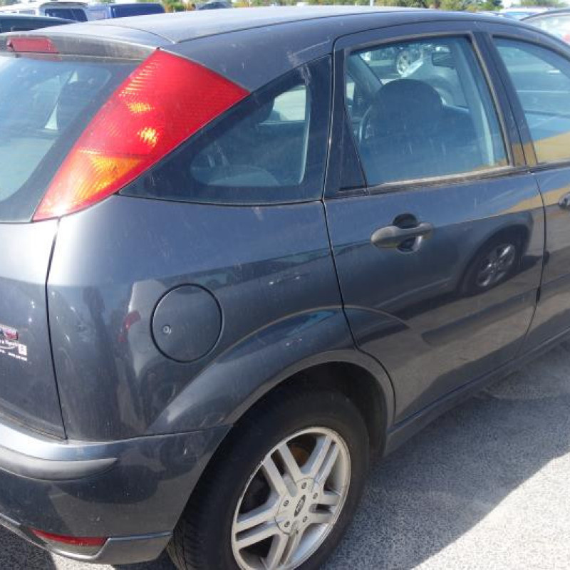 Pretensionneur de ceinture avant droit FORD FOCUS 1 Photo n°6