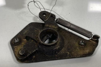Fermeture de capot PEUGEOT 205