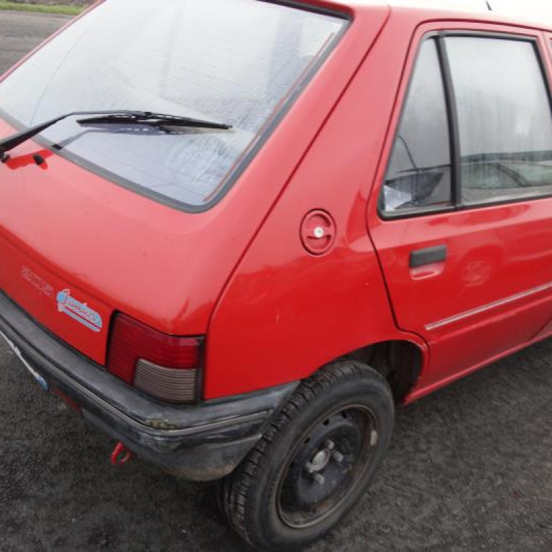 Fermeture de capot PEUGEOT 205 Photo n°6