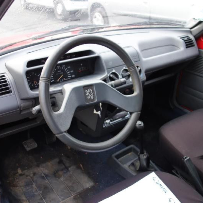 Fermeture de capot PEUGEOT 205 Photo n°8