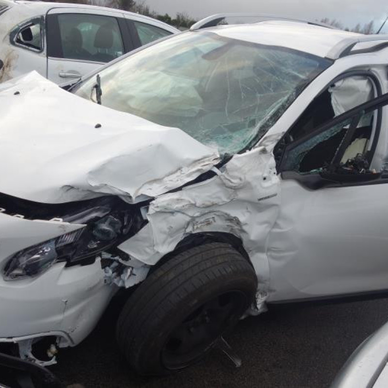 Ceinture arriere gauche PEUGEOT 2008 1 Photo n°4